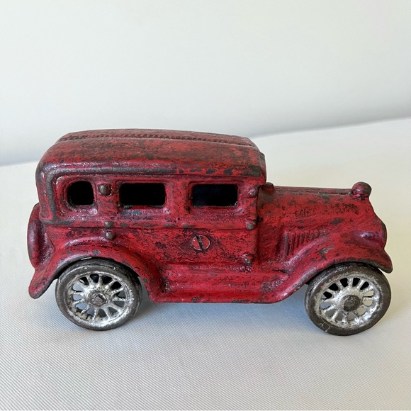 Antique / Vintage 6" Cast Iron Toy Car Sedan Coupe Touring - Picture 3 of 5